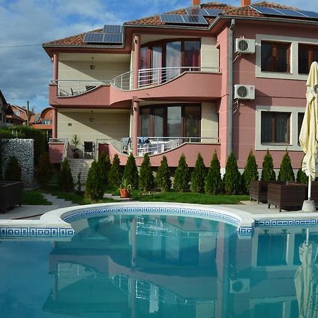 Poseidon Apartment Nis Bagian luar foto