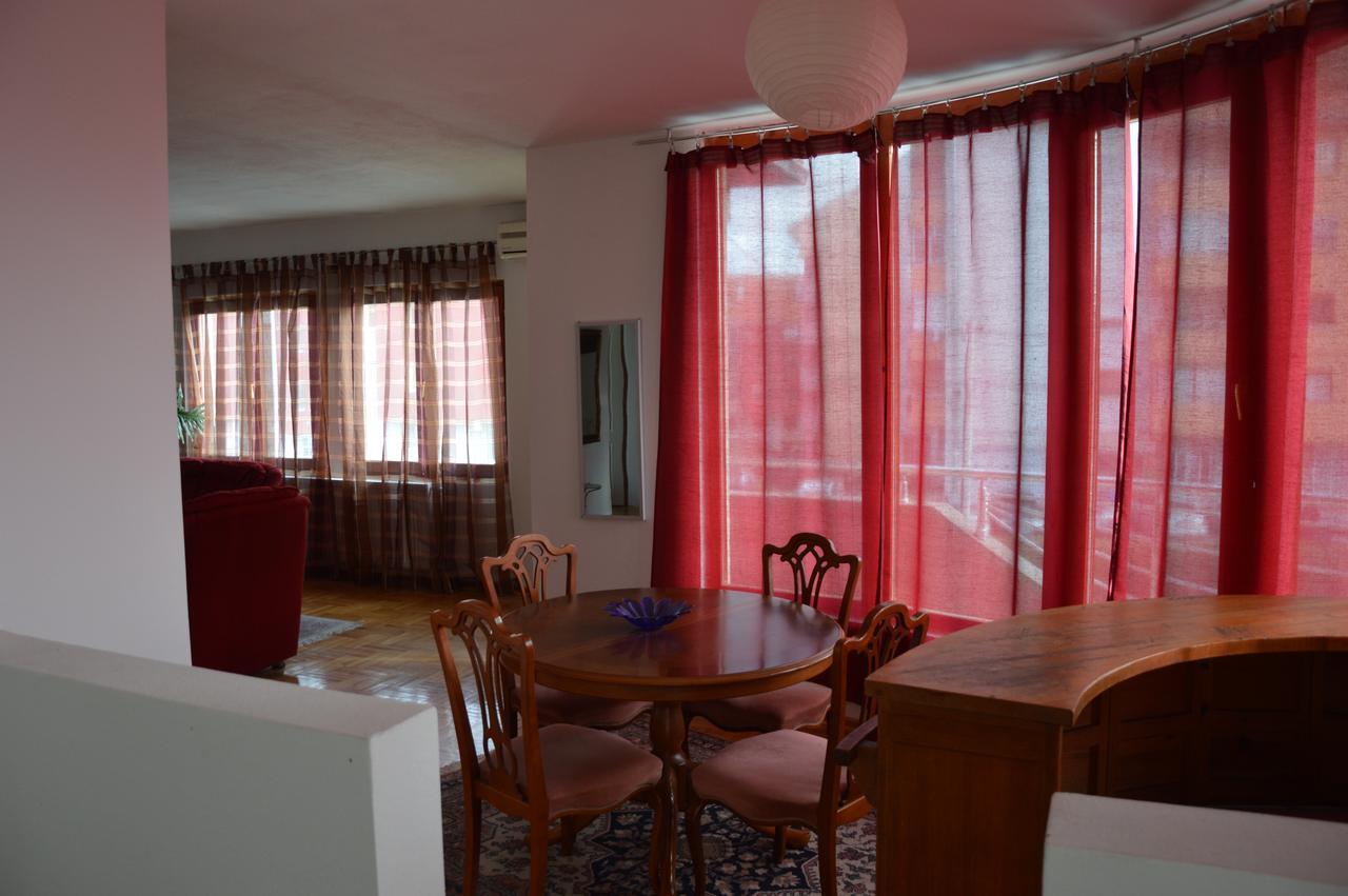 Poseidon Apartment Nis Bagian luar foto