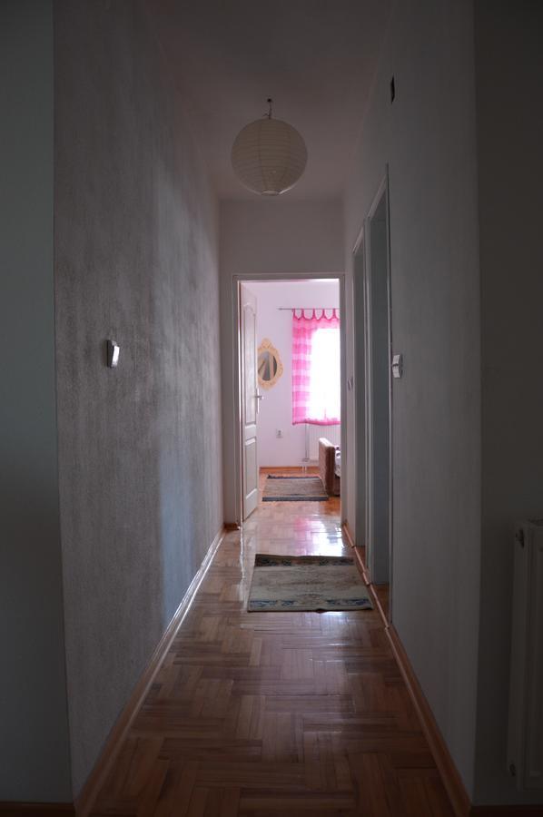 Poseidon Apartment Nis Bagian luar foto
