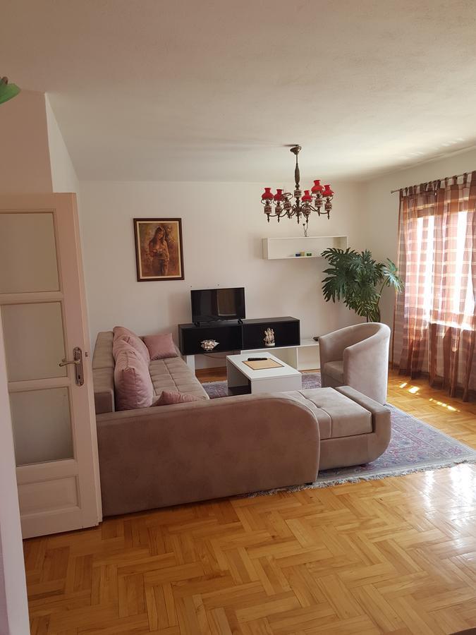 Poseidon Apartment Nis Bagian luar foto